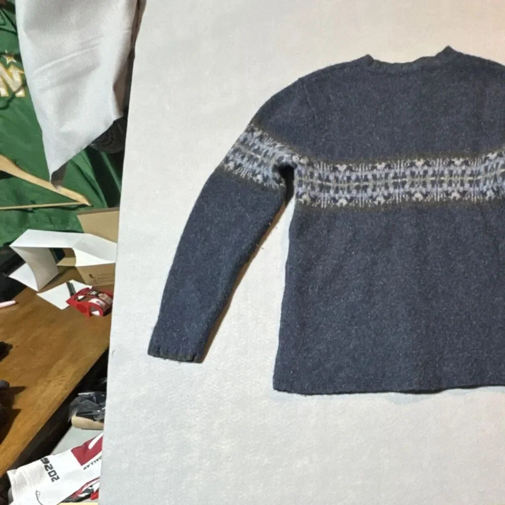 Eddie Bauer Lambswool Knit Blue Gray Geometric V-Neck Pullover Sweater Men's M - Picture 4 of 4